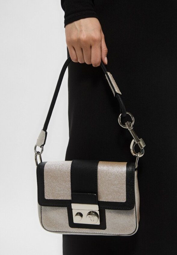 Сумка Trussardi