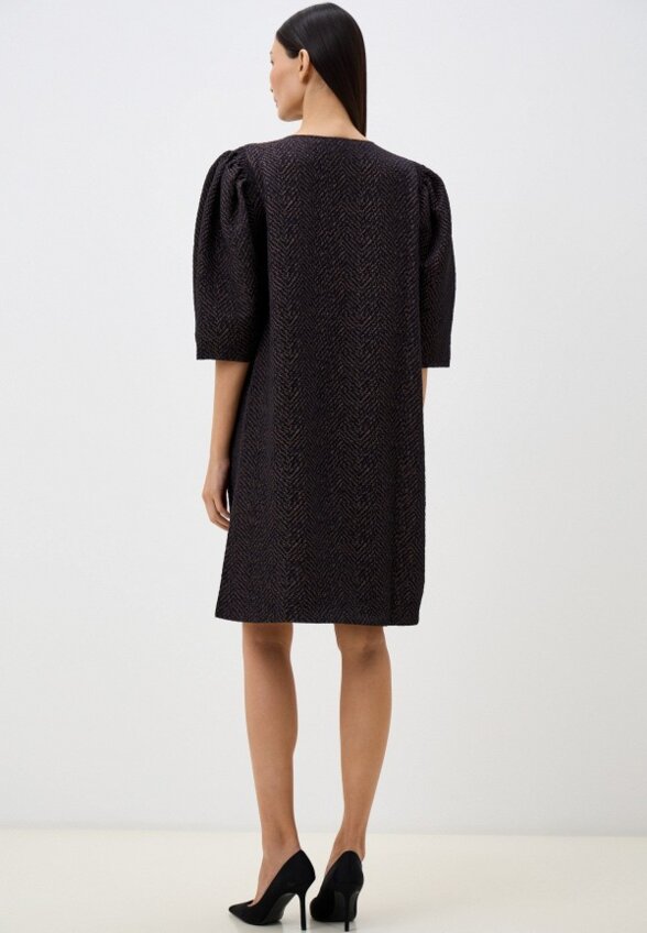 Платье MadaM T