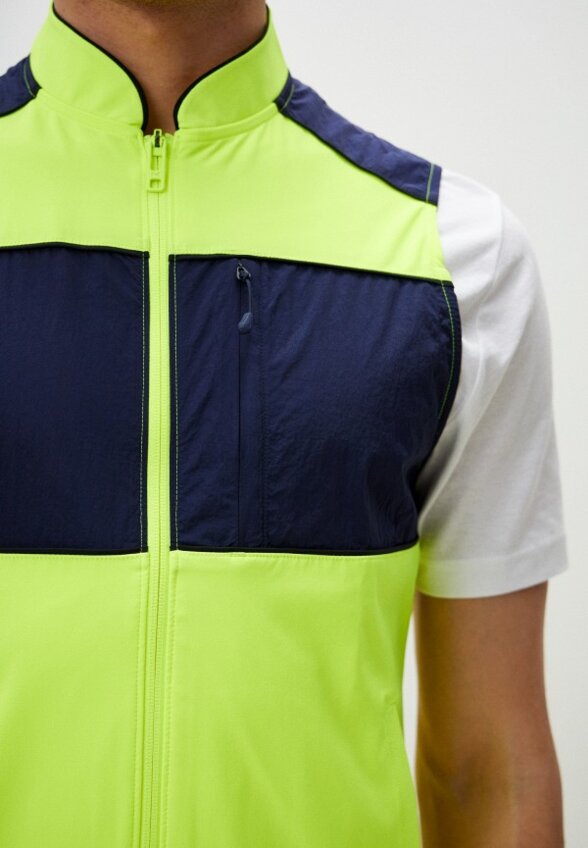 Жилет спортивный Under Armour