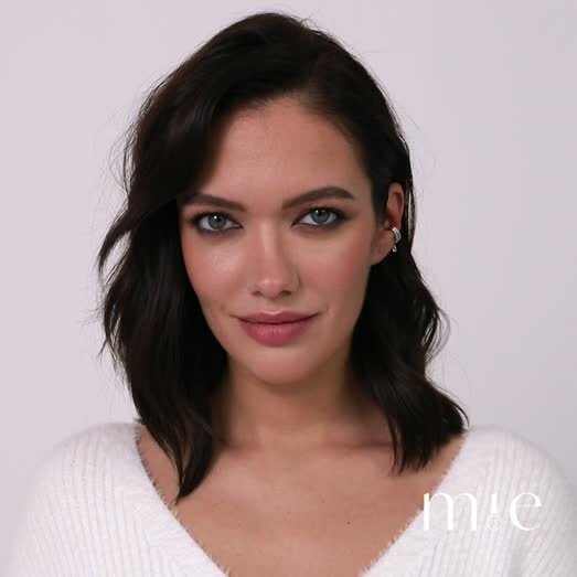 Кафф из серебра с фианитами с каплей MIE