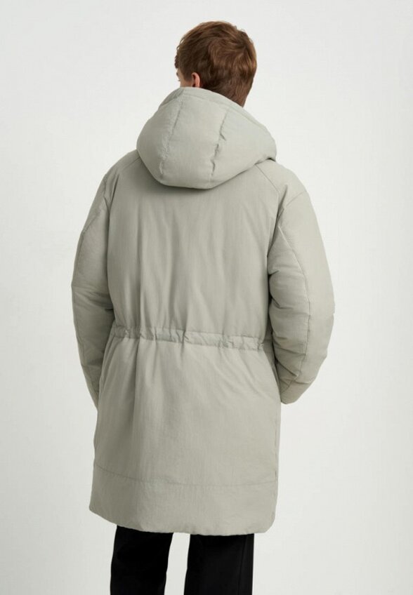 Пуховик Finn Flare