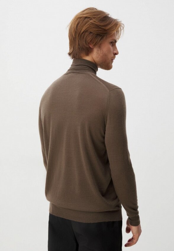 Водолазка Maison David