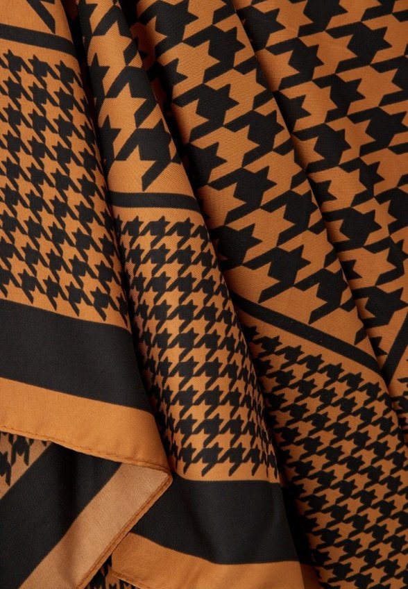 Платок Rosedena