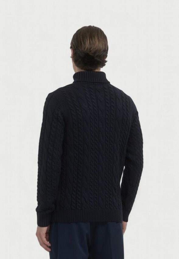 Свитер Calliope