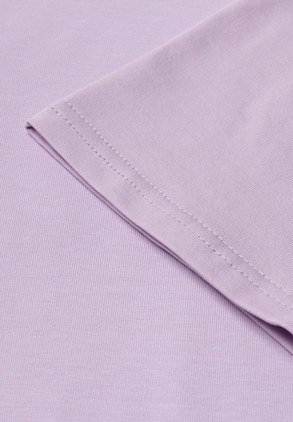 Футболка Minaku