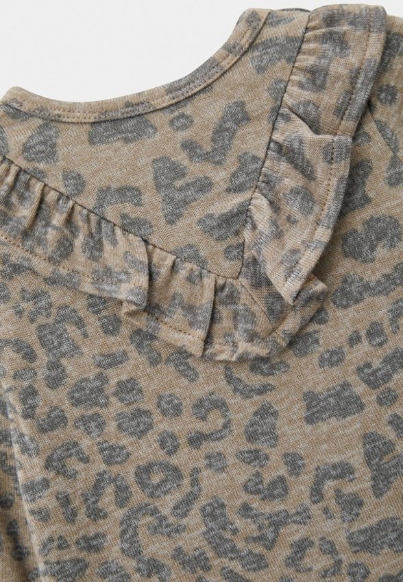 Джемпер Carter’s