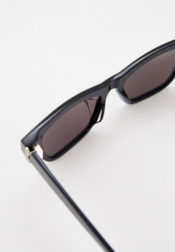Очки солнцезащитные Saint Laurent