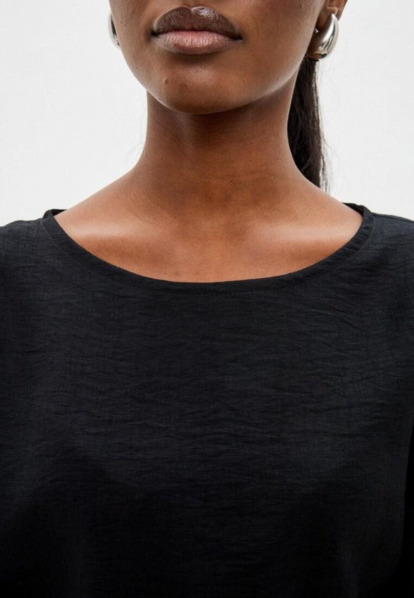 Платье Noele Boutique