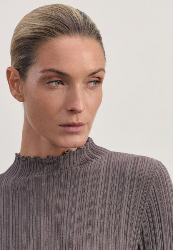 Джемпер Zarina