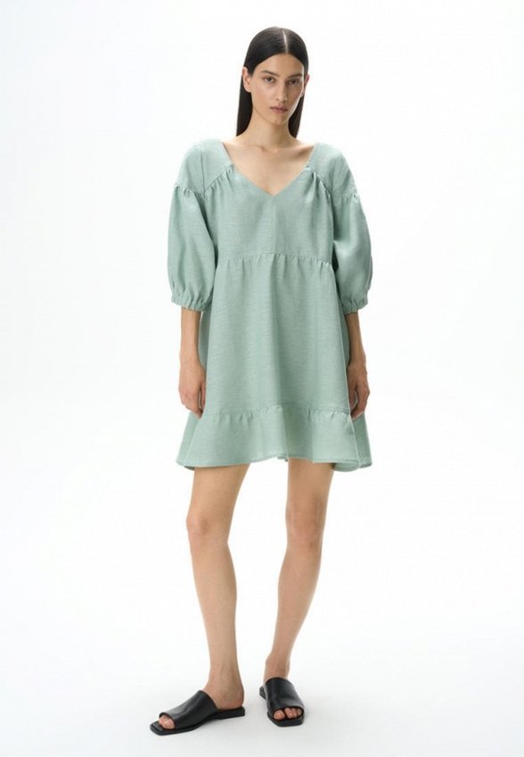 Платье Brusnika