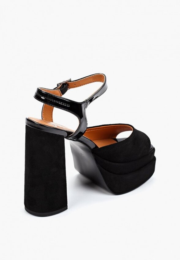 Босоножки Obba