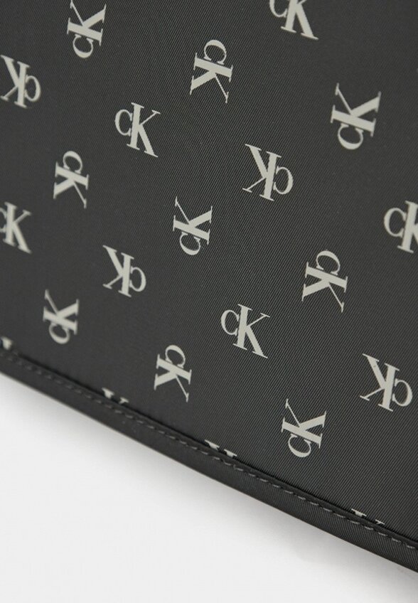 Сумка для мам Calvin Klein Jeans