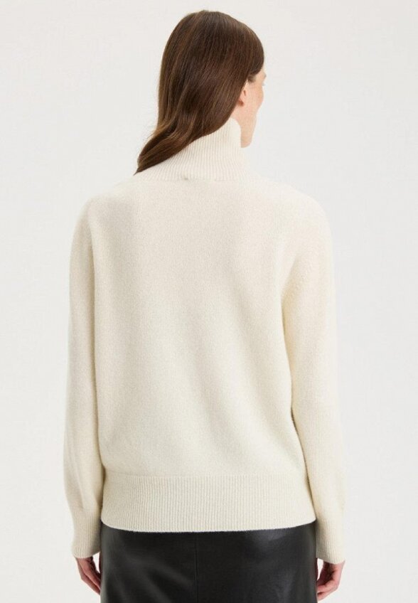 Свитер Bstatement