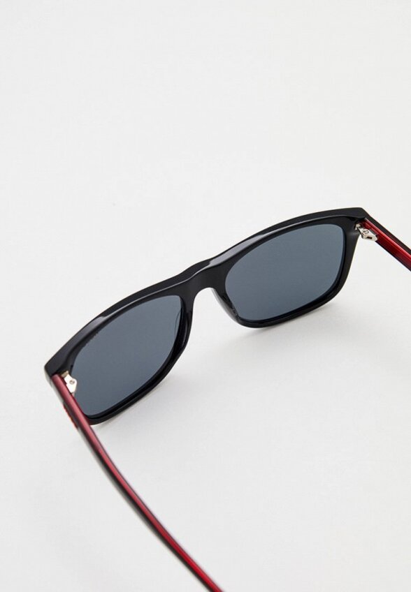 Очки солнцезащитные Hugo