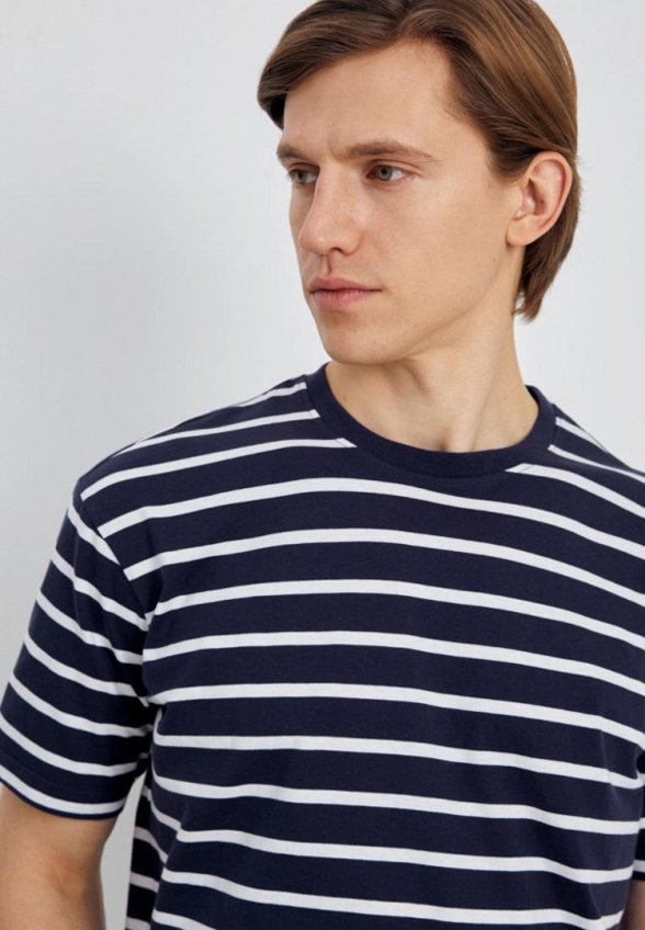 Футболка Finn Flare