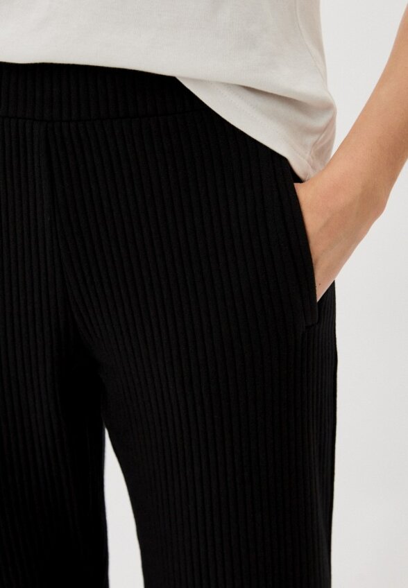 Брюки спортивные EA7