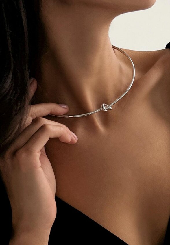 Колье Attribute Shop