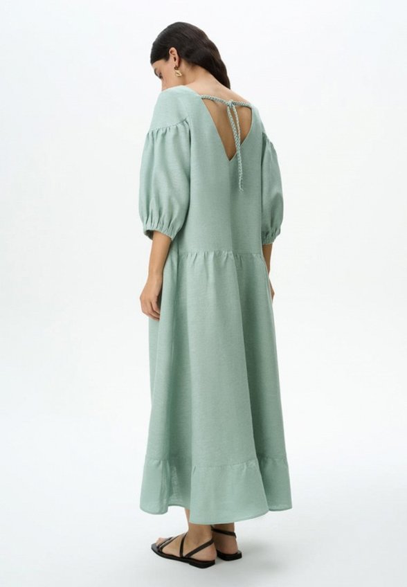 Платье Brusnika