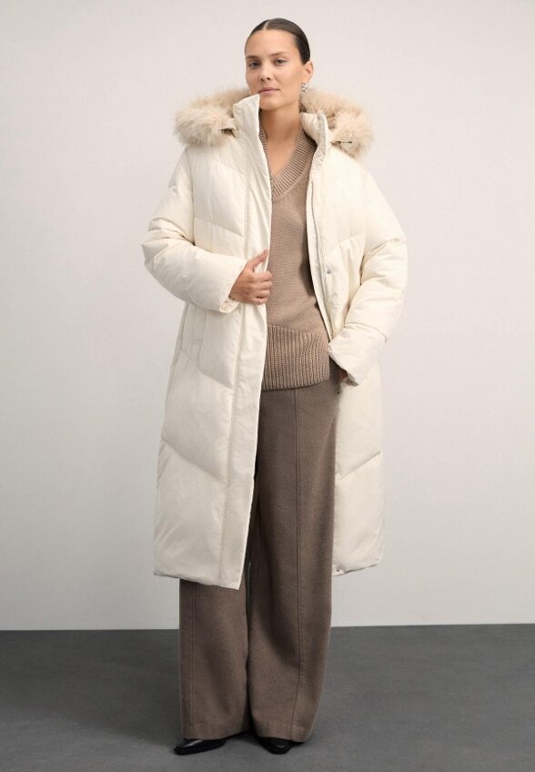 Пуховик Zarina