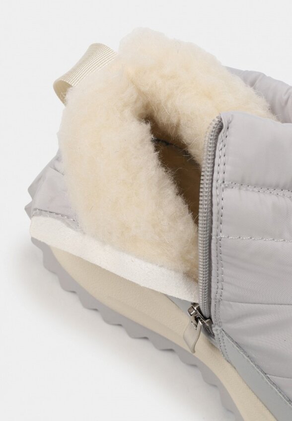 Дутики Saivvila