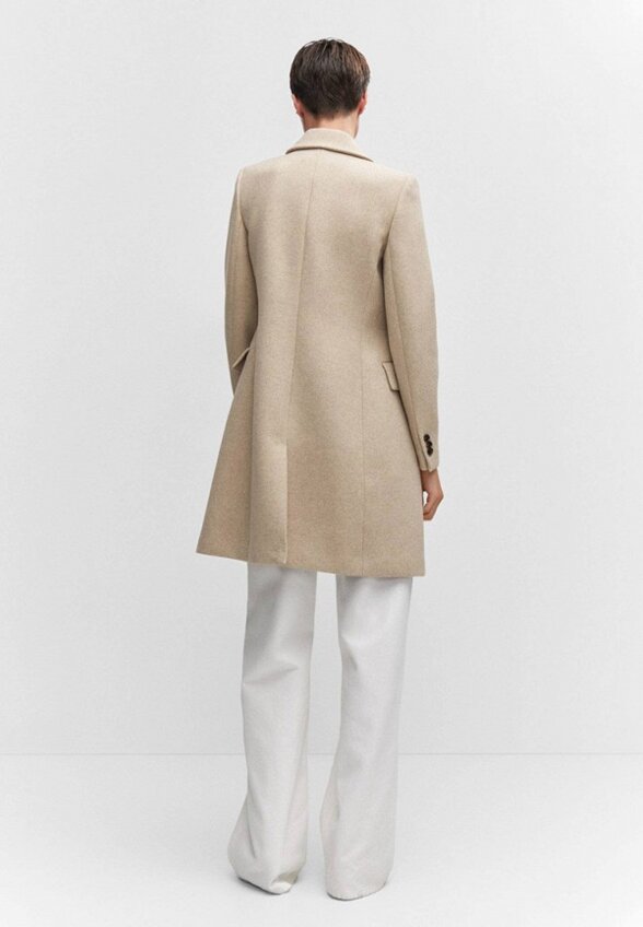 Пальто двубортное Mango