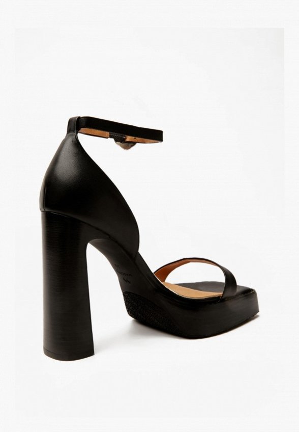 Босоножки Mascotte