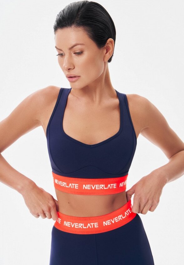 Топ спортивный Neverlate