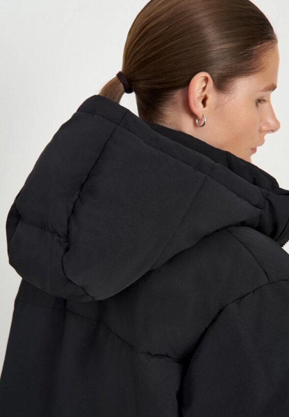 Пуховик Finn Flare