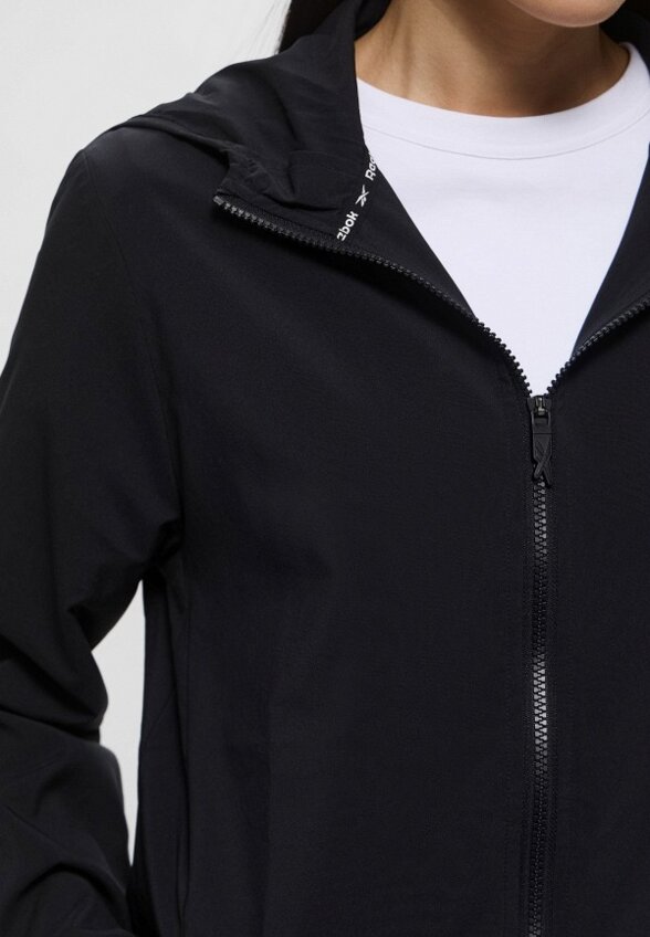 Ветровка Reebok