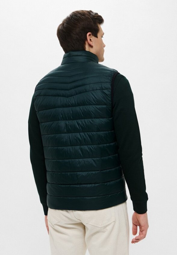 Жилет утепленный Boss