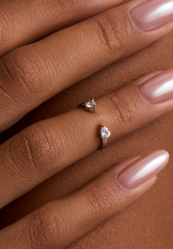 Серебряное кольцо с фианитами на фалангу MIE