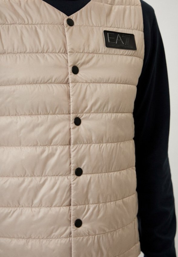 Жилет утепленный EA7