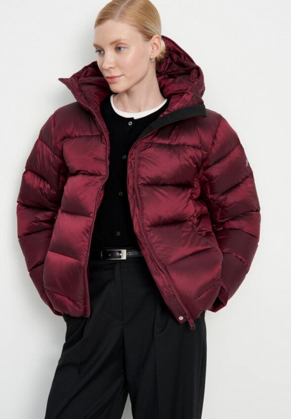 Пуховик Finn Flare