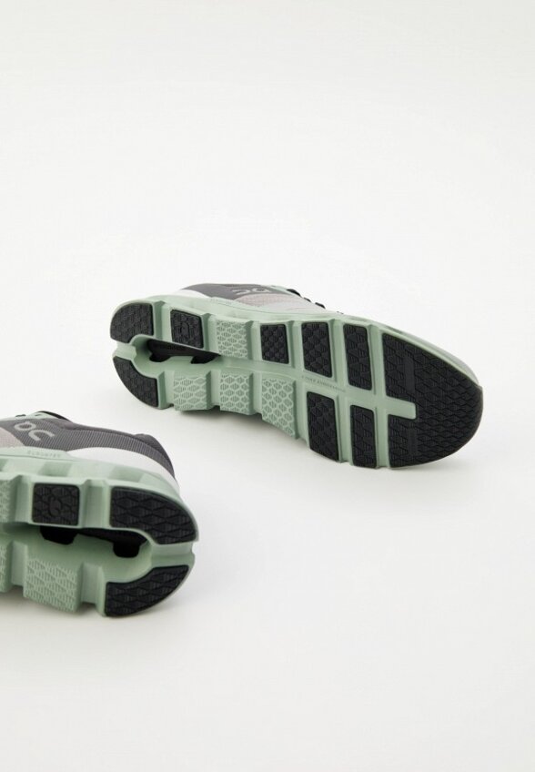 Кроссовки On