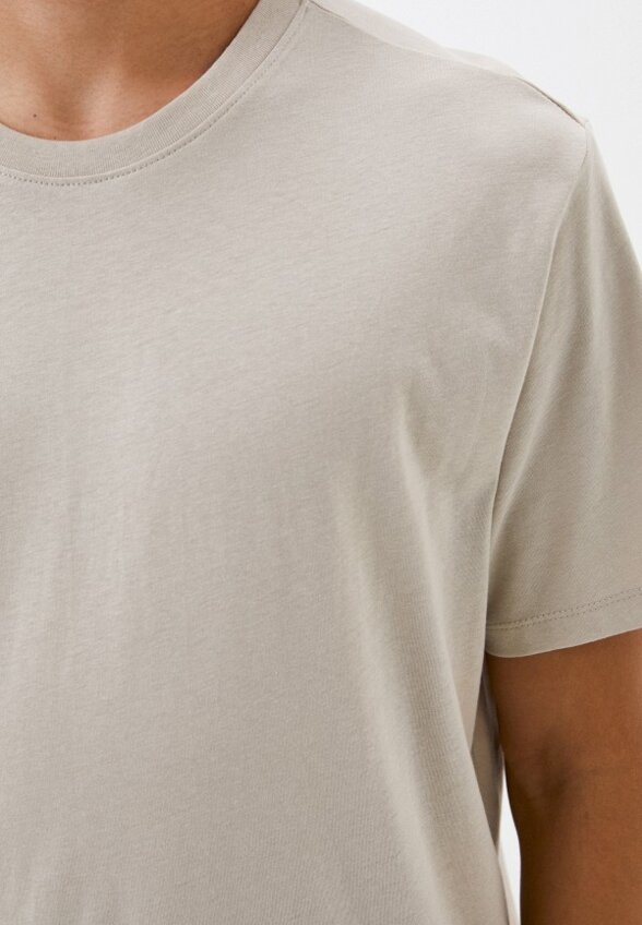 Футболка Colin's