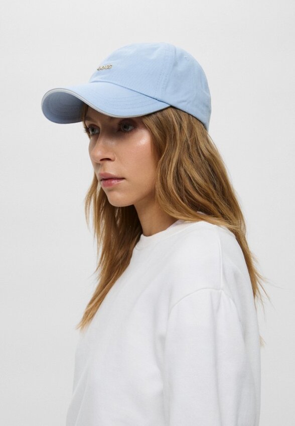 Бейсболка Boss