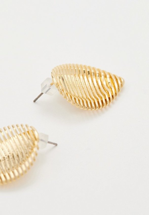 Серьги Free Form