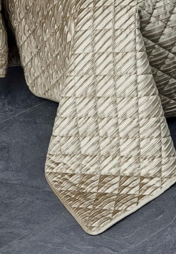 Комплект с покрывалом Sofi De Marko