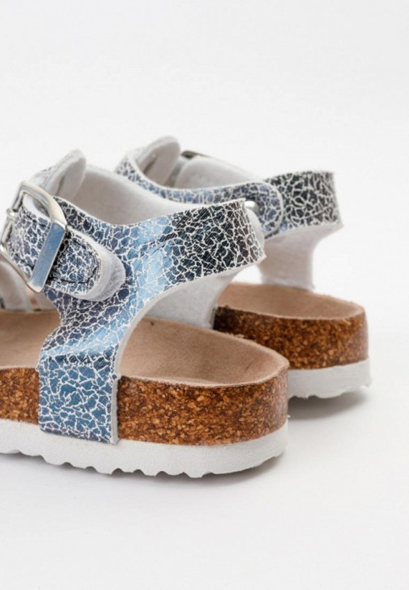 Сандалии Tikkago