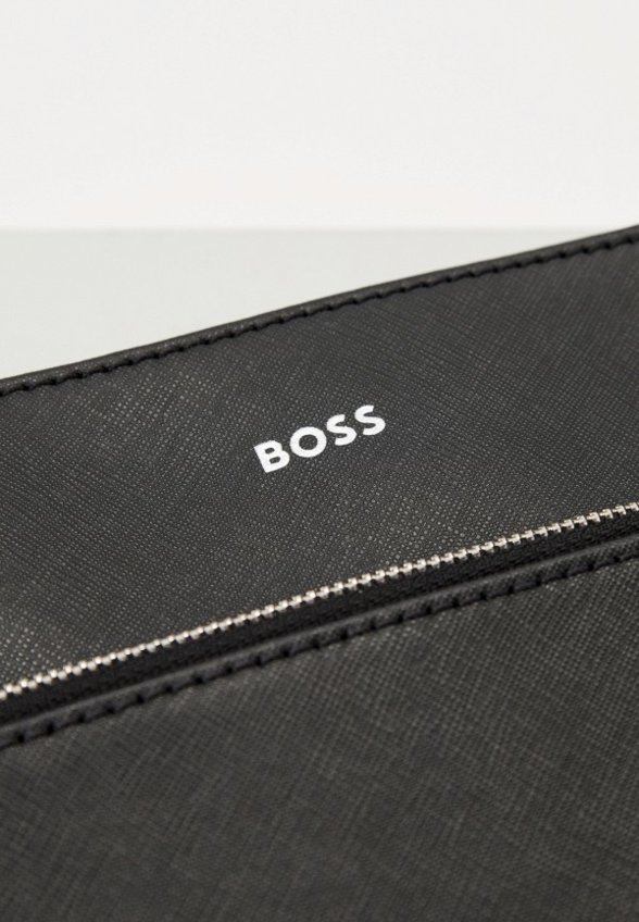 Сумка Boss