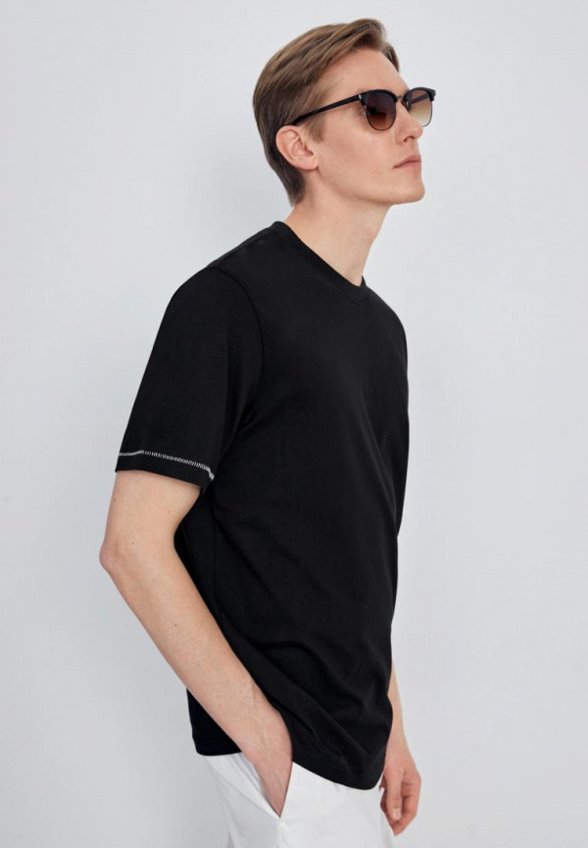 Футболка Finn Flare