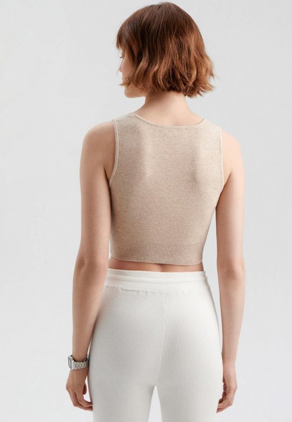 Топ To Be Blossom