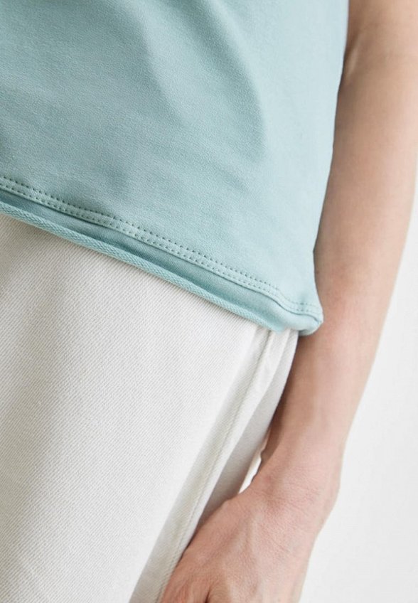 Футболка Envylab