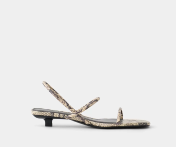 БОСОНОЖКИ С ТОНКИМИ РЕМЕШКАМИ