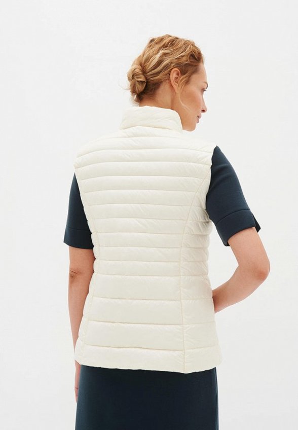 Жилет утепленный Good Wife