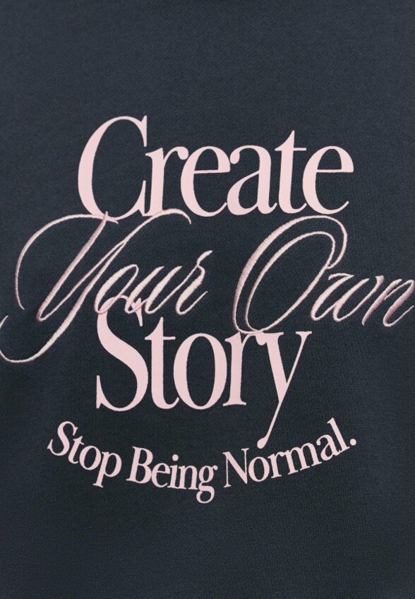 Свитшот Zarina