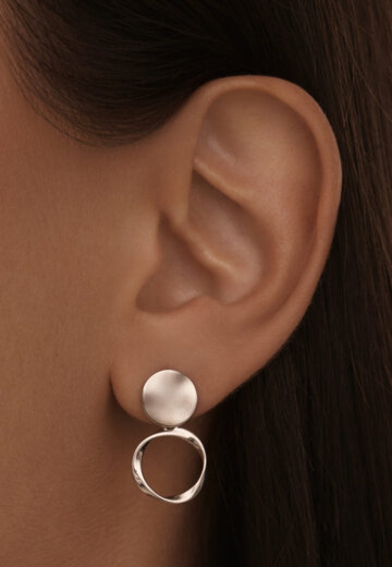 Акцентные пусеты с круглой подвеской MIESTILO MIE