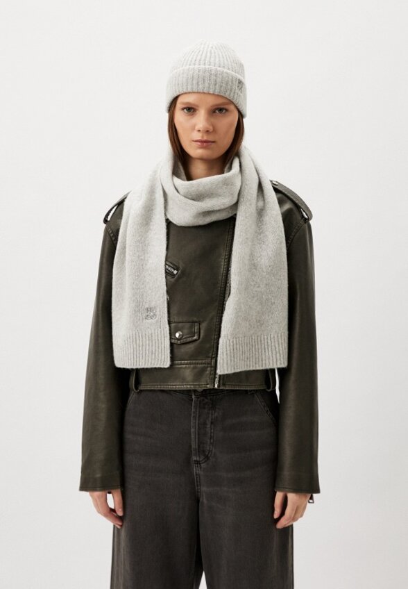 Шапка и шарф Hugo