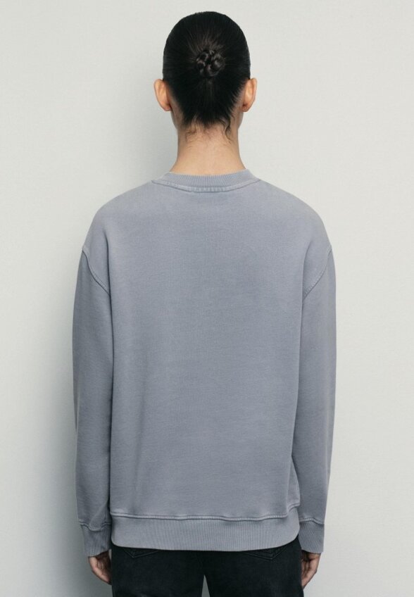 Свитшот Zarina