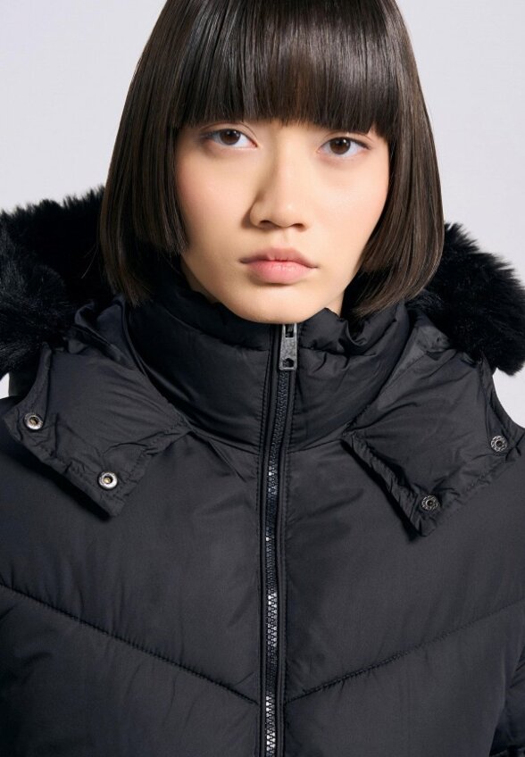 Пуховик Твое